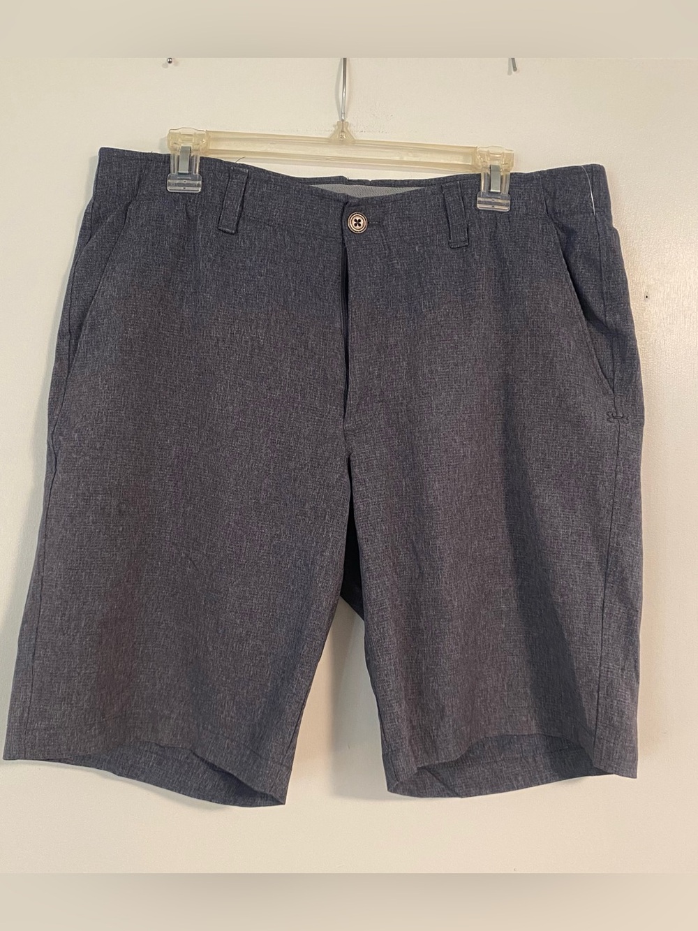 Worn Once Under Armour Men's 36 Performance Golf Chino Shorts Gray Outdoors Work